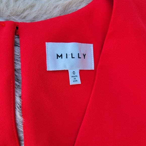 Elegant Red Flare Sleeve Dress - Picture 3 of 3